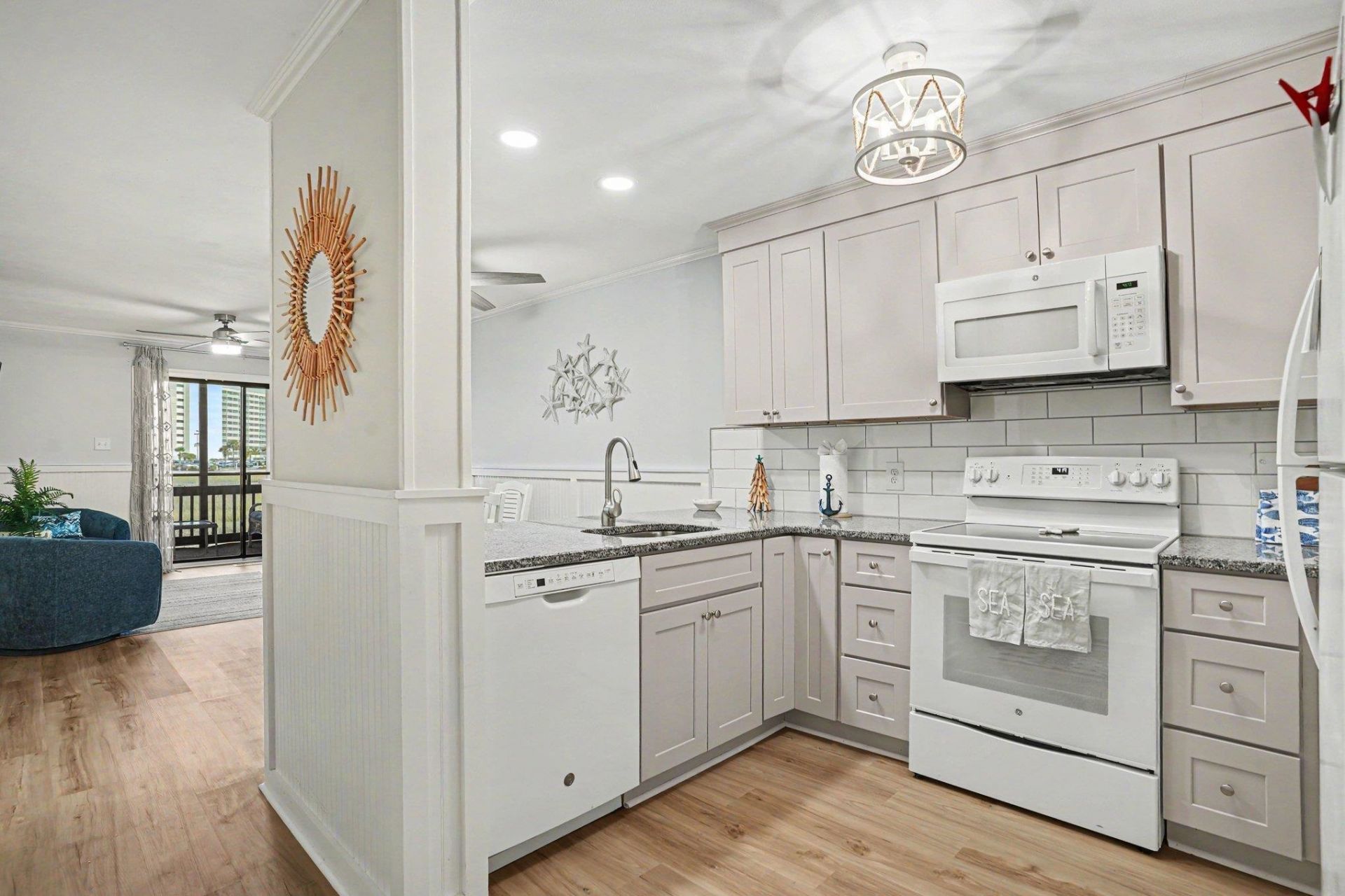 9501 Shore Dr. Photo 14