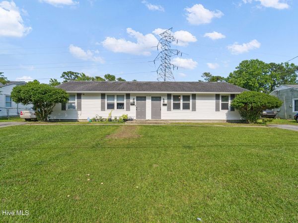 1218 Davis Street , Jacksonville, NC 28540