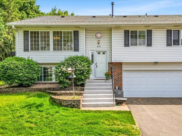 8575 Yalta Lane NE, Circle Pines, MN 55014