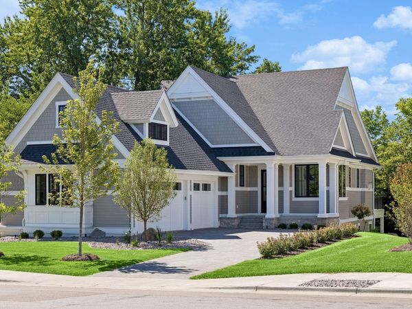 270 Wayzata Boulevard E, Wayzata, MN 55391