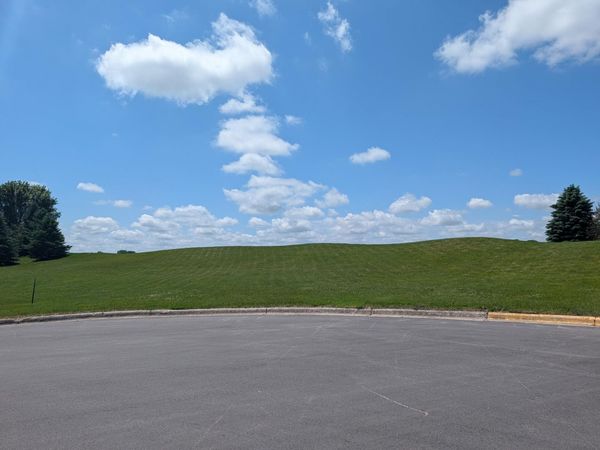 101 32nd Avenue NE, Willmar, MN 56201