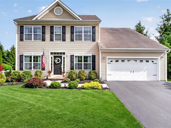 42 Plum Court Drive, Poughquag, NY 12570