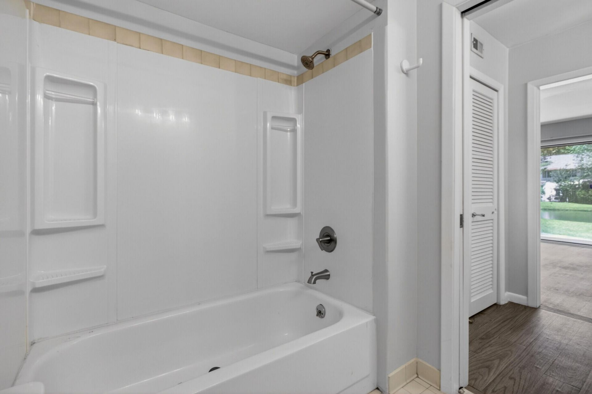 101 Chattum Court Photo 16