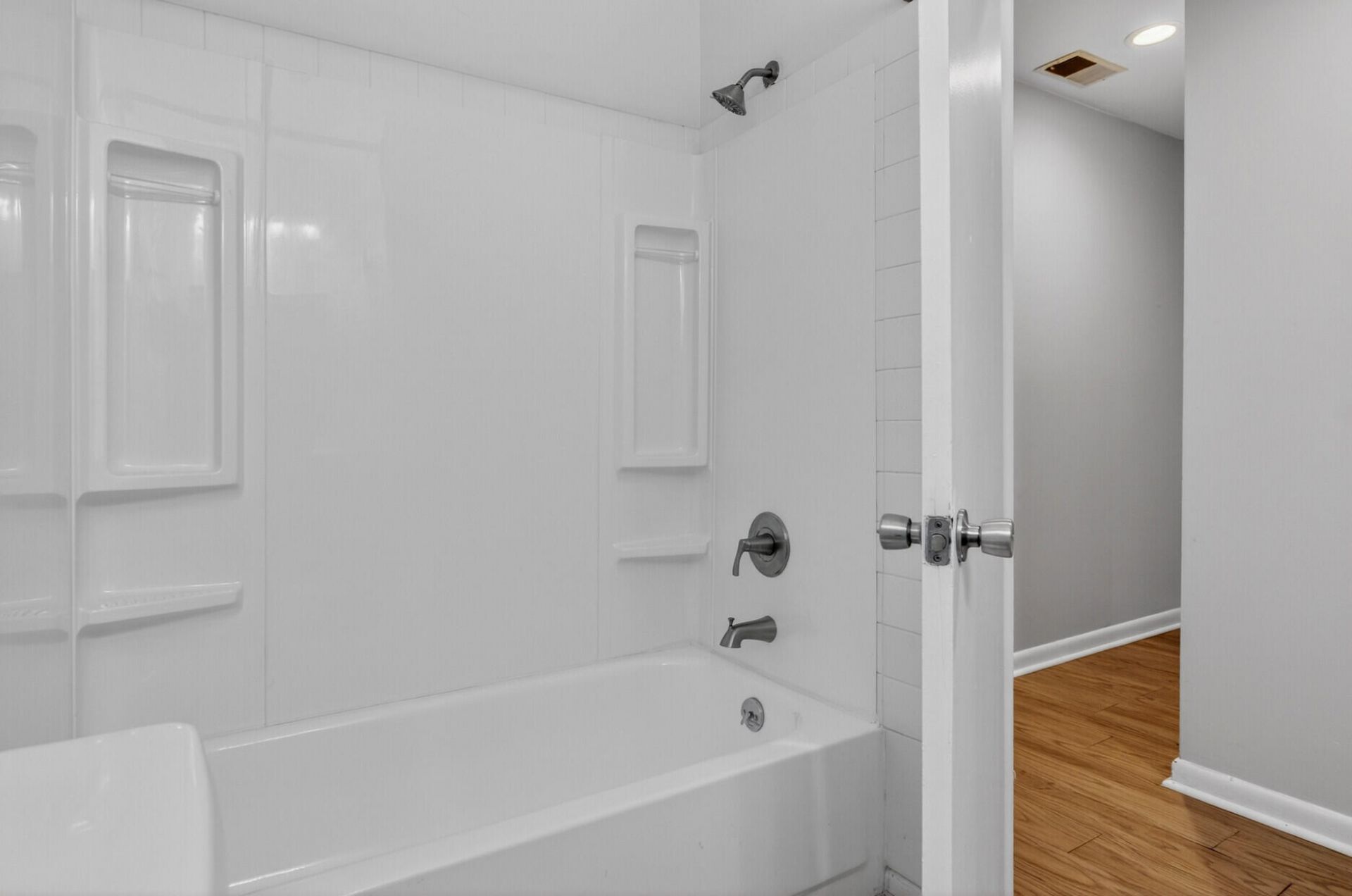 101 Chattum Court Photo 26