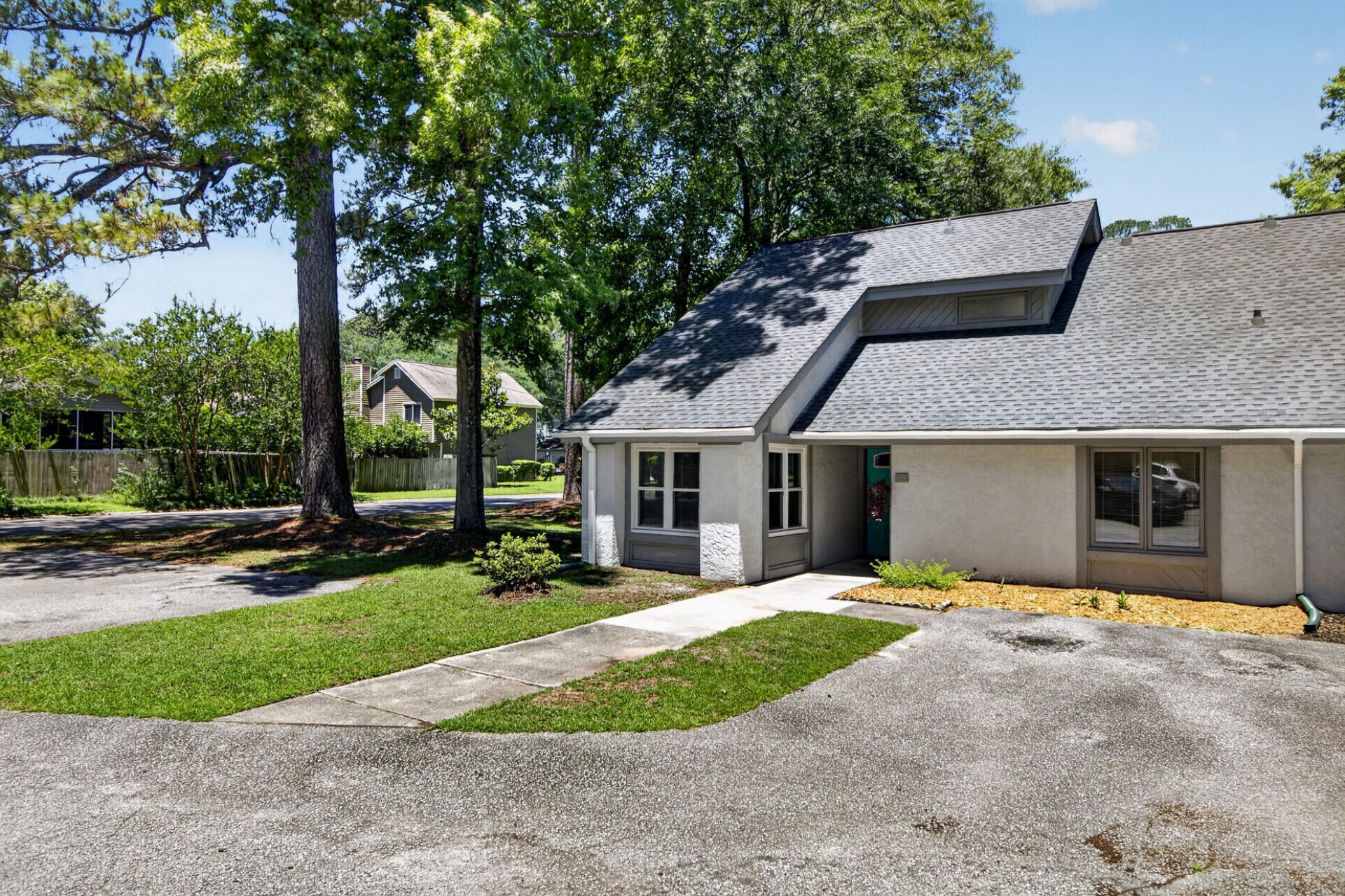 101 Chattum Court Photo 35