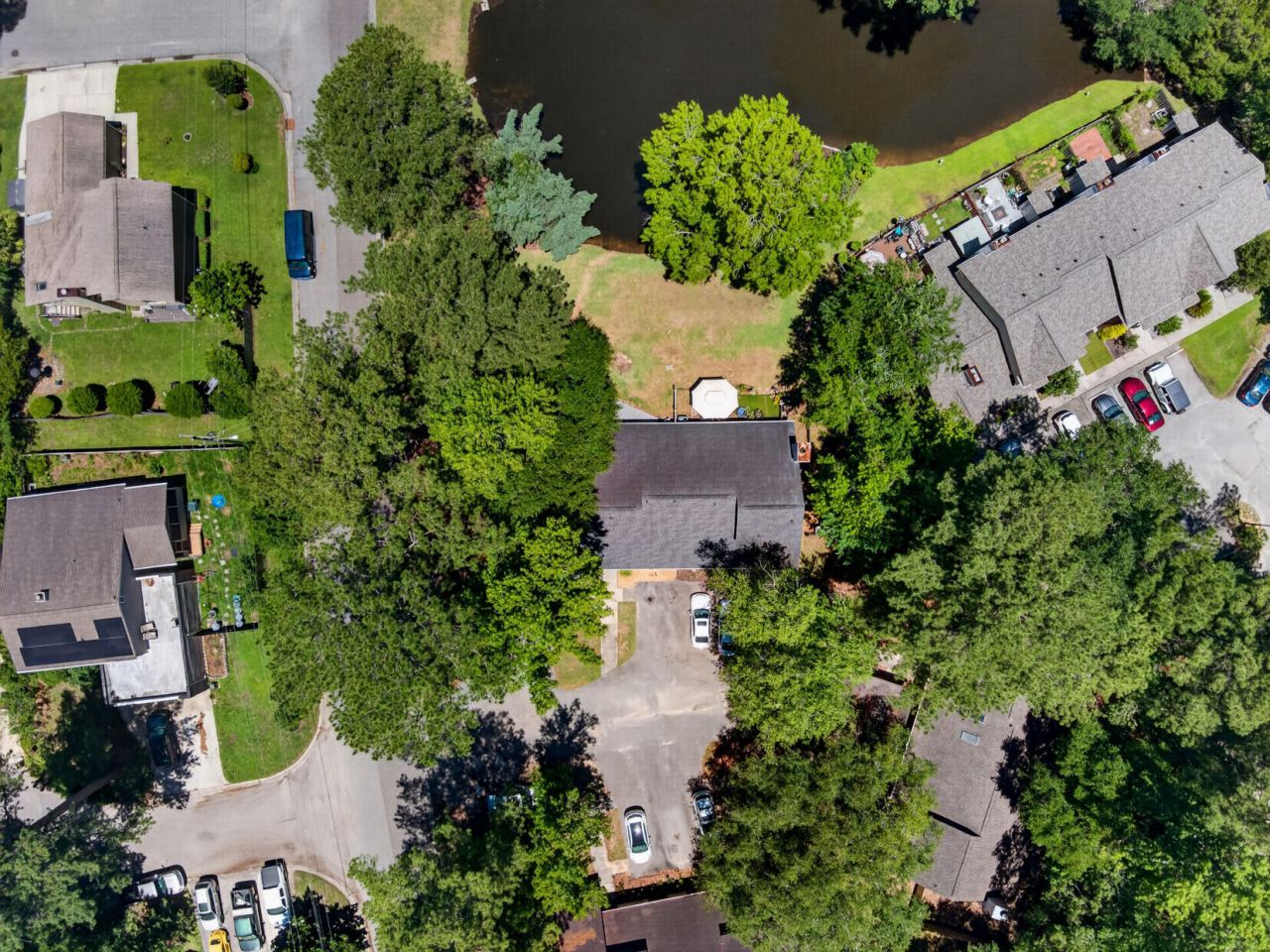 101 Chattum Court Photo 34