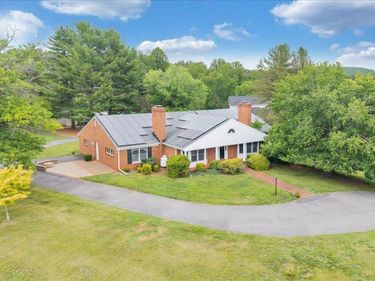 100 Meadowgate Drive, Forest, VA 24551