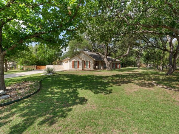 223 E Ridgewood RD , Georgetown, TX 78633