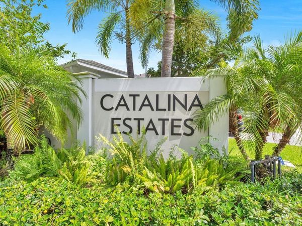 4506 Catalina Way, Greenacres, FL 33463
