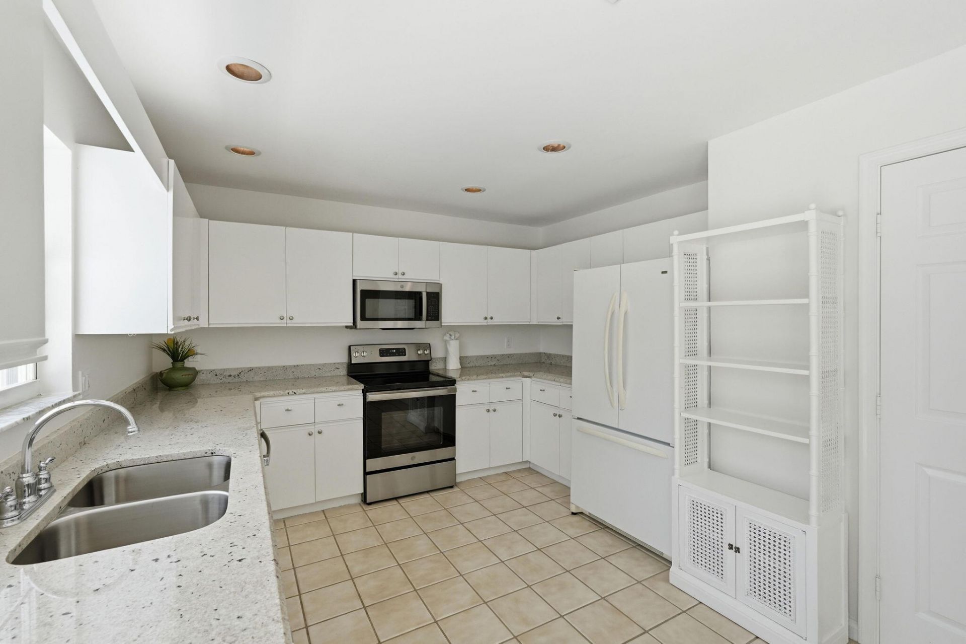 9205 SE Woods End Place, Jupiter, FL 33469 Photo