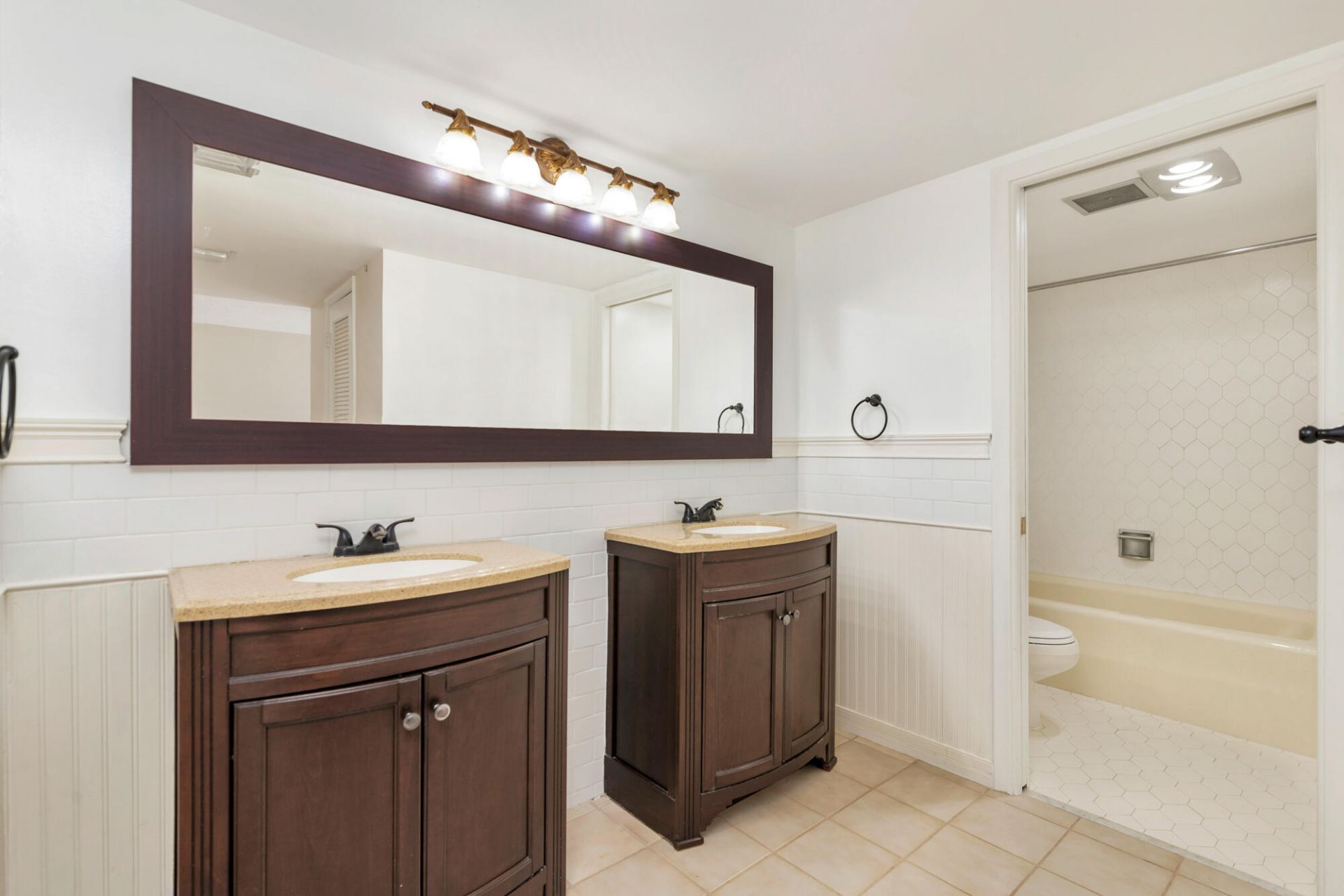 2000 Presidential Way, Unit 206, West Palm Beach, FL 33401 Photo