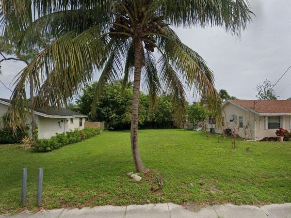 7325 Lantana Road, Lake Worth, FL 33467