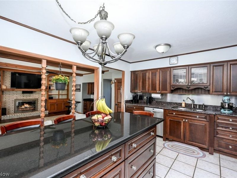 3748 E Royalton Road , Brecksville, OH 44141 Photo 9