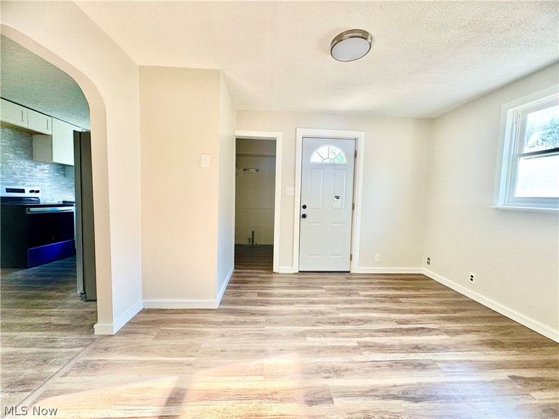 2044 E 29th Street , Lorain, OH 44055 Photo 8