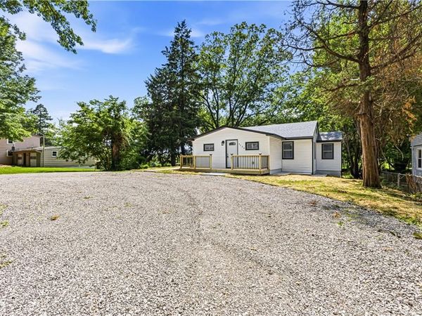 3126 S 29th Street, St Joseph, MO 64503