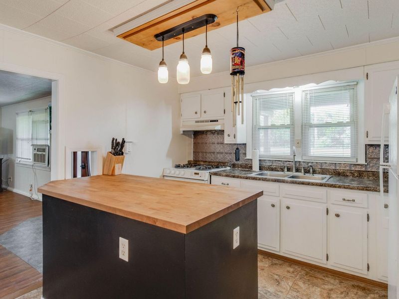 8228 Elida Road, Delphos, OH 45833 Photo 9