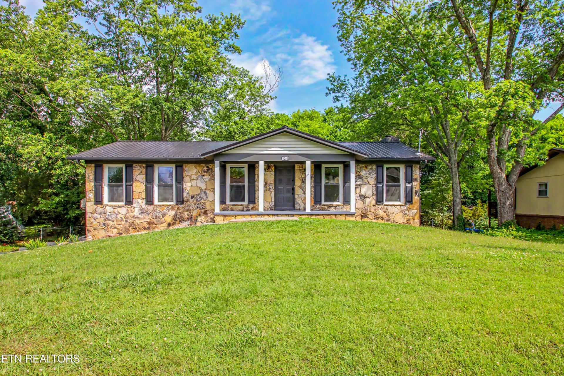 1252 Lovell View Drive, Knoxville, TN 37932 Main Photo