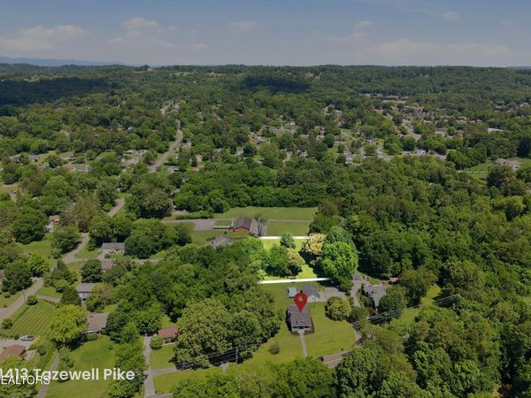 Tazewell Pike, Knoxville, TN 37918