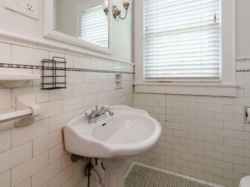 2229 Coventry Road , Unit 4, Columbus, OH 43221 Photo 18
