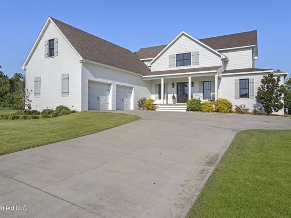407 Goose Pointe Boulevard, Biloxi, MS 39531
