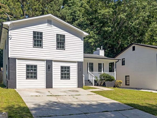 1258 Autumn Hill Lane, Stone Mountain, GA 30083