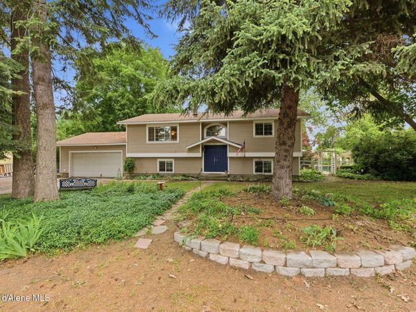 2025 W Saint Emilion DR , Hayden, ID 83835