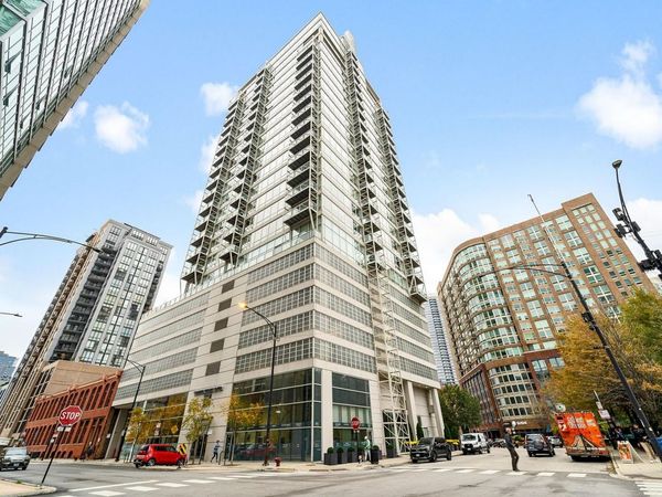 653 N Kingsbury Street , Unit 2004, Chicago, IL 60654