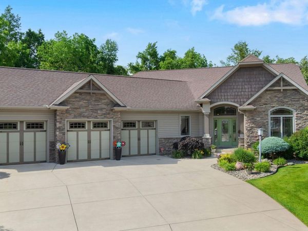 51607 Meadow Pointe, Granger, IN 46530