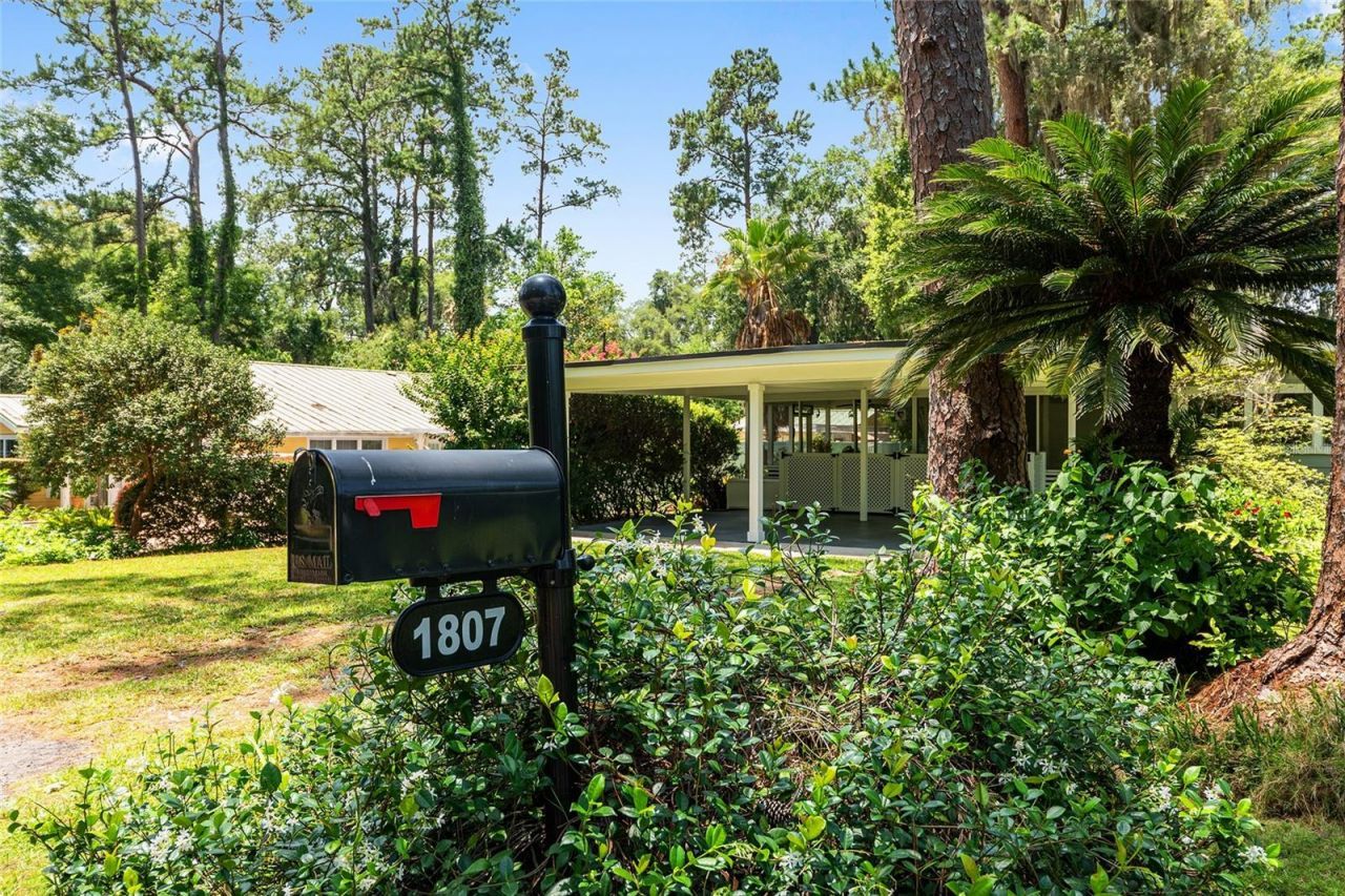 1807 SW 36th Place, Gainesville, FL 32608 Photo