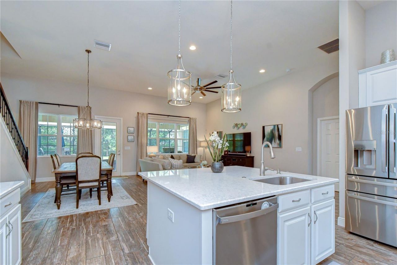 6335 Knob Tree Drive, Lithia, FL 33547 Photo