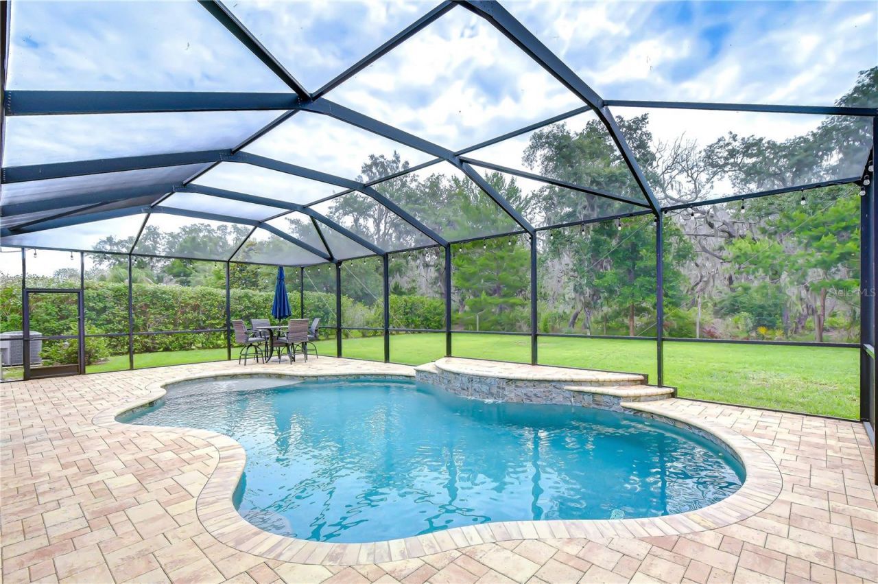 6335 Knob Tree Drive, Lithia, FL 33547 Photo