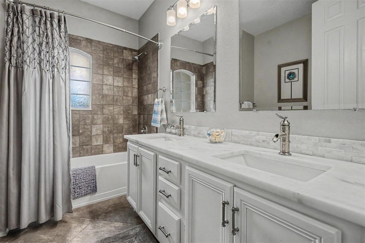 5116 Abisher Wood Lane, Brandon, FL 33511 Photo