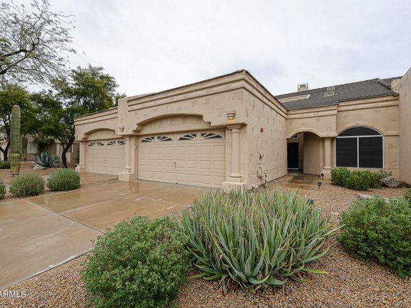 8941 E MAPLE Drive, Scottsdale, AZ 85255