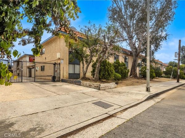 9054 Willis Avenue, Unit 21, Panorama City, CA 91402