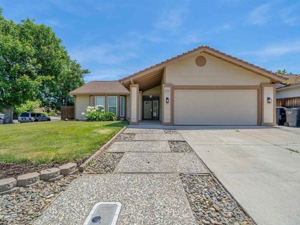 1820 S Willow Creek Dr, Tracy, CA 95376
