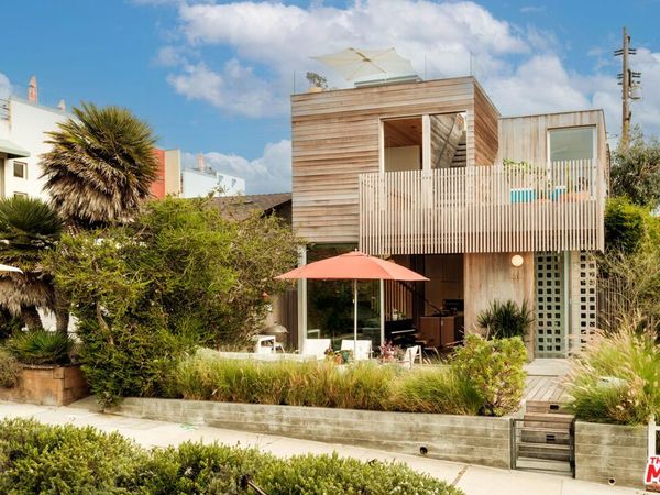 260 31st Street, Hermosa Beach, CA 90254