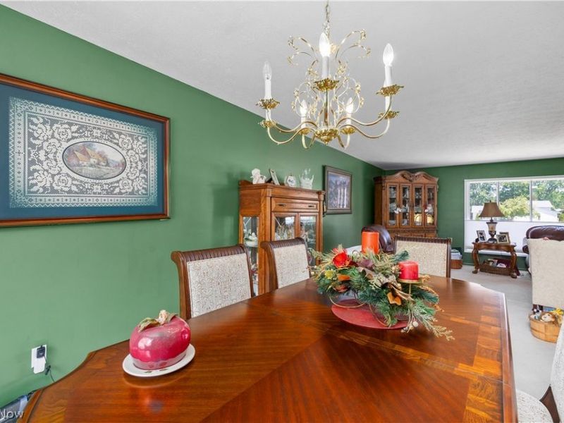 20563 Holly Circle , Strongsville, OH 44149 Photo 18