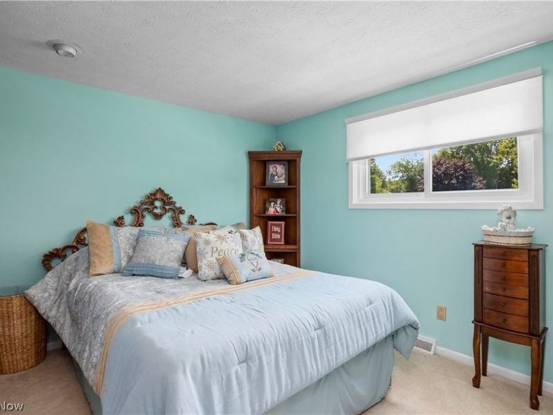 20563 Holly Circle , Strongsville, OH 44149 Photo 34