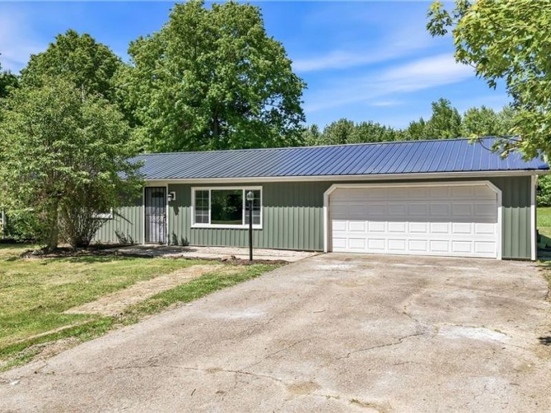 5423 Thompson Clark Road, Bristolville, OH 44402 Photo 3
