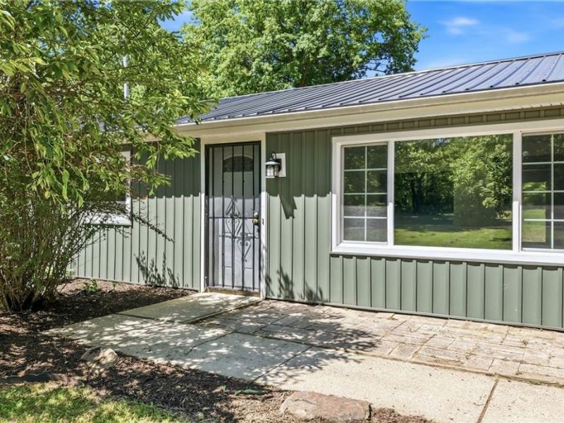 5423 Thompson Clark Road, Bristolville, OH 44402 Photo 5
