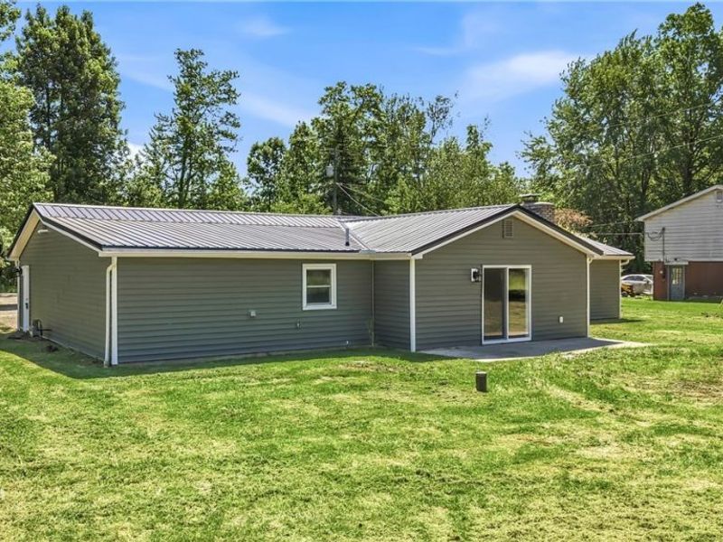 5423 Thompson Clark Road, Bristolville, OH 44402 Photo 7