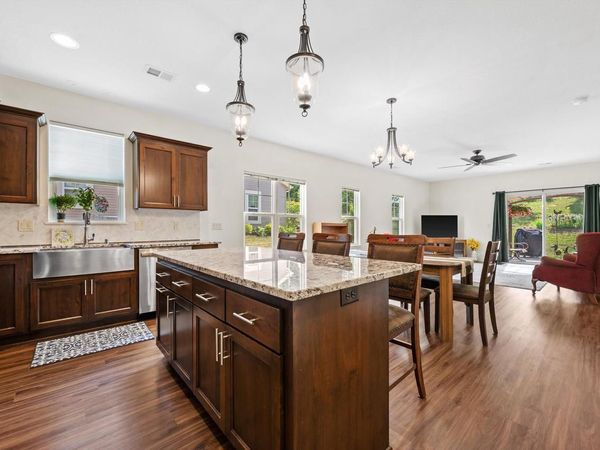 870 Bridlewood DRIVE, Hartford, WI 53027