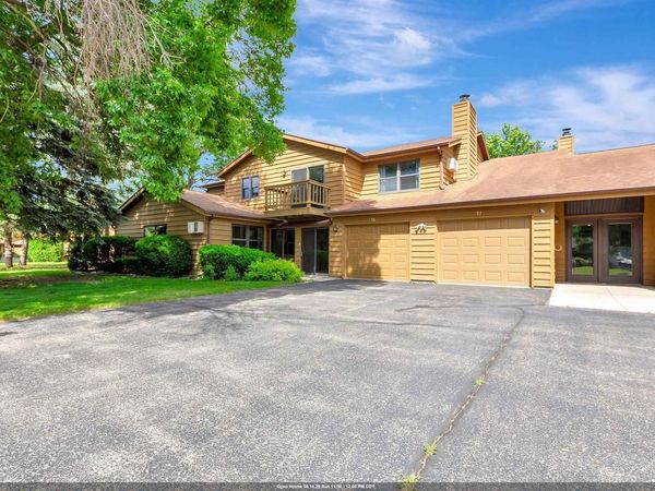 940 BABCOCK STREET, Unit 97, Neenah, WI 54956
