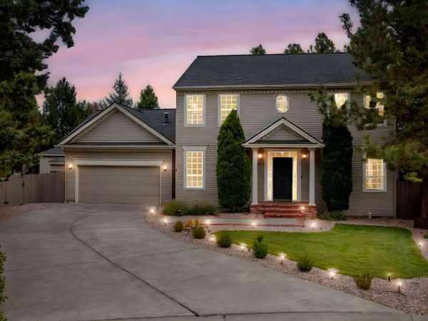 1044 SE Baywood Court, Bend, OR 97702