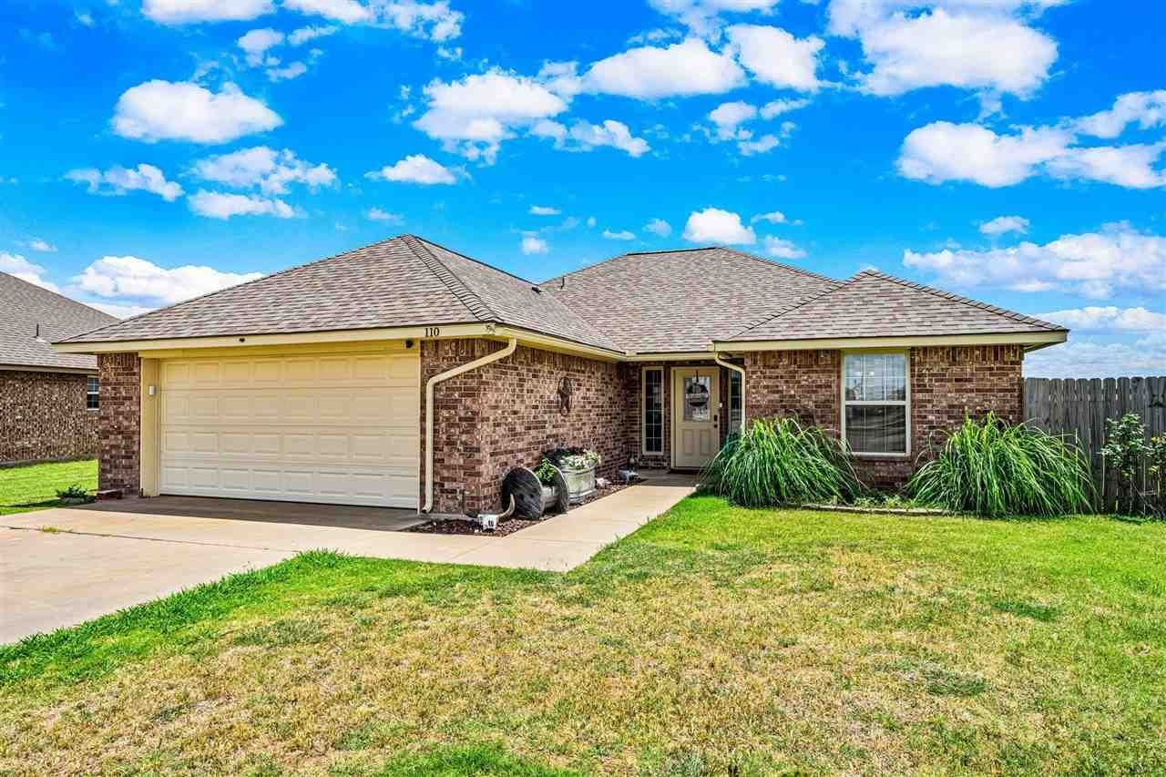 110 Arapaho St, Geronimo, OK 73543 Main Photo