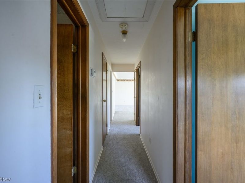 651 E Parkleigh Drive , Seven Hills, OH 44131 Photo 29