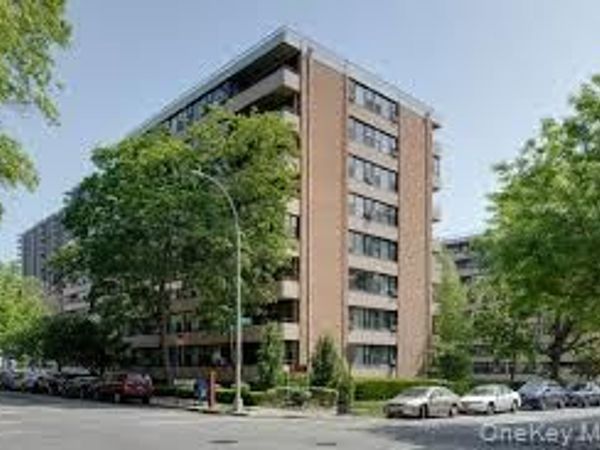 7-25 166 Street, Unit 6A, Beechhurst, NY 11357