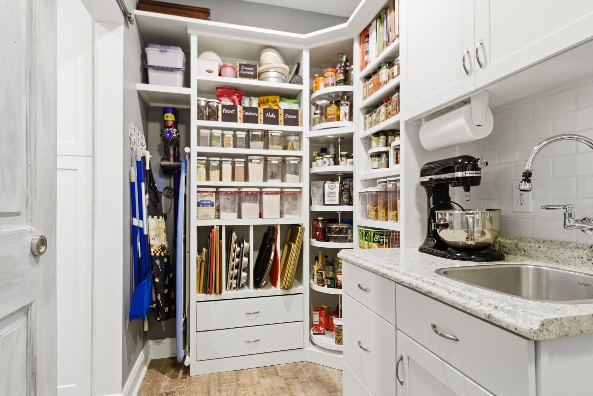 325 Jardinere Walk Photo 11