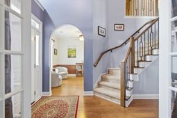 325 Jardinere Walk photo 4