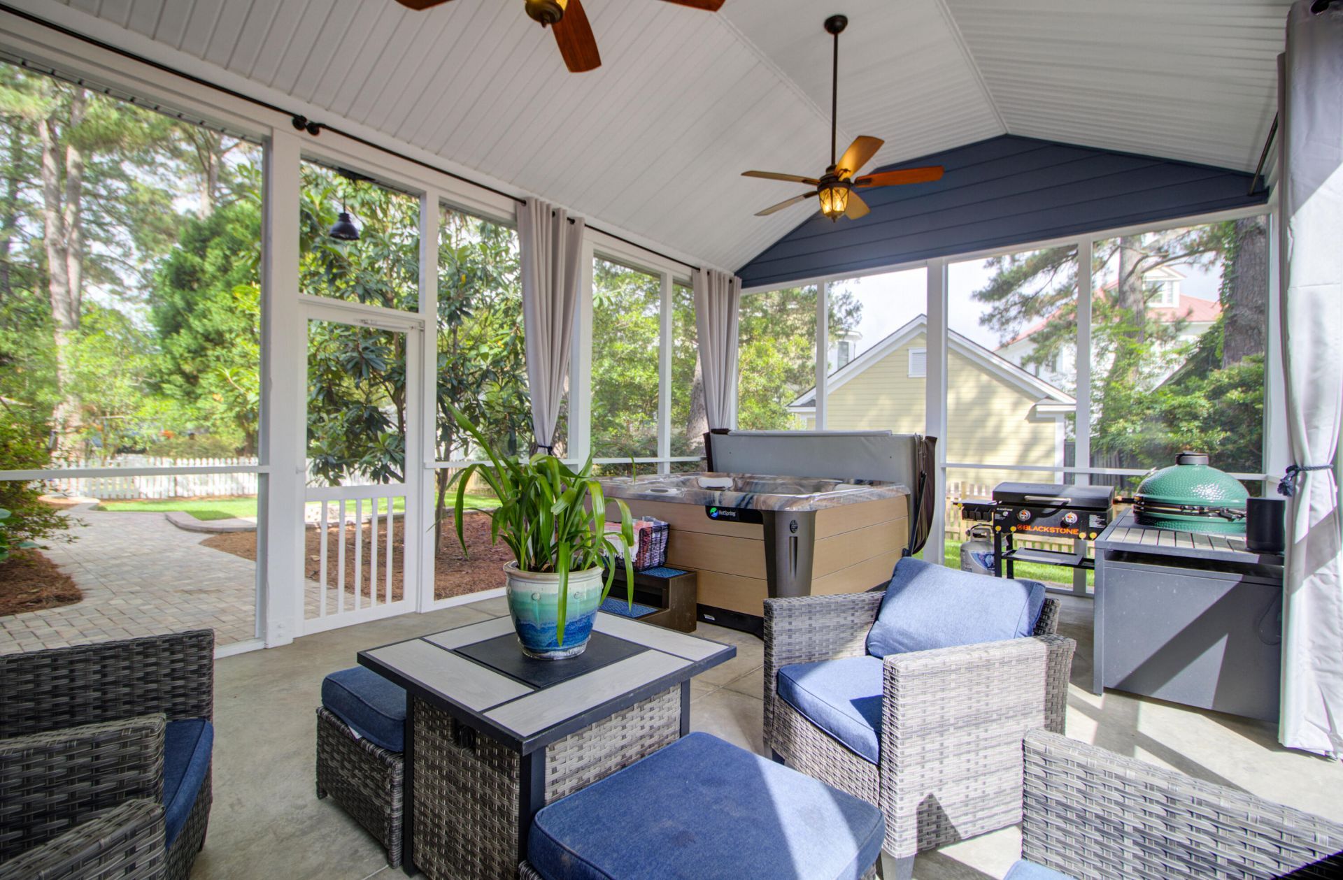 325 Jardinere Walk Photo 39